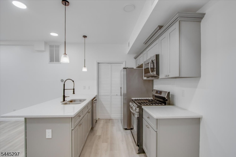 500 S 18th Street Newark NJ 07103