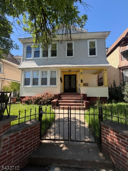 166 Renner Avenue Newark NJ 07112