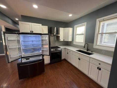 166 Renner Avenue Newark NJ 07112