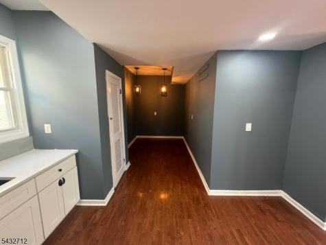 166 Renner Avenue Newark NJ 07112