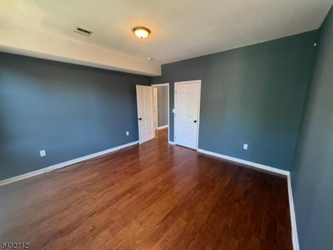 166 Renner Avenue Newark NJ 07112