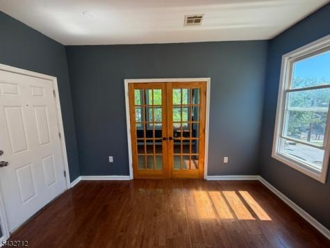 166 Renner Avenue Newark NJ 07112