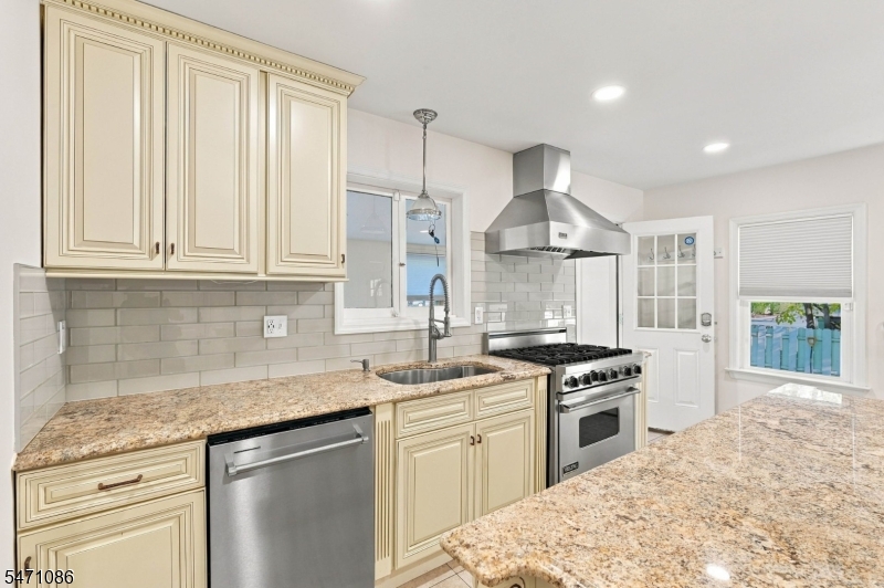 16 Mount Pleasant Avenue Hanover NJ 07981
