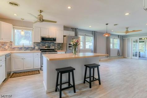 35 Auburn St Sec54b Manchester NJ 08759