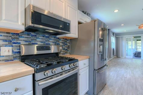 35 Auburn St Sec54b Manchester NJ 08759