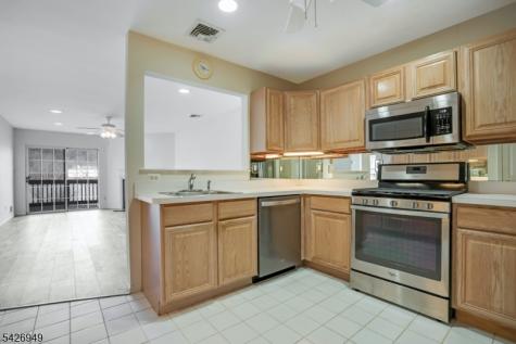16 Lagoon Way Roxbury NJ 07852