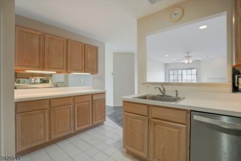 16 Lagoon Way Roxbury NJ 07852