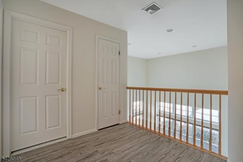 16 Lagoon Way Roxbury NJ 07852