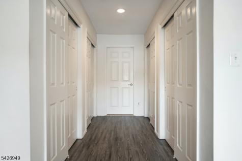 16 Lagoon Way Roxbury NJ 07852