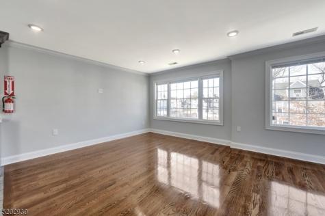 126 N 15th St, Apt 2 East Orange NJ 07017