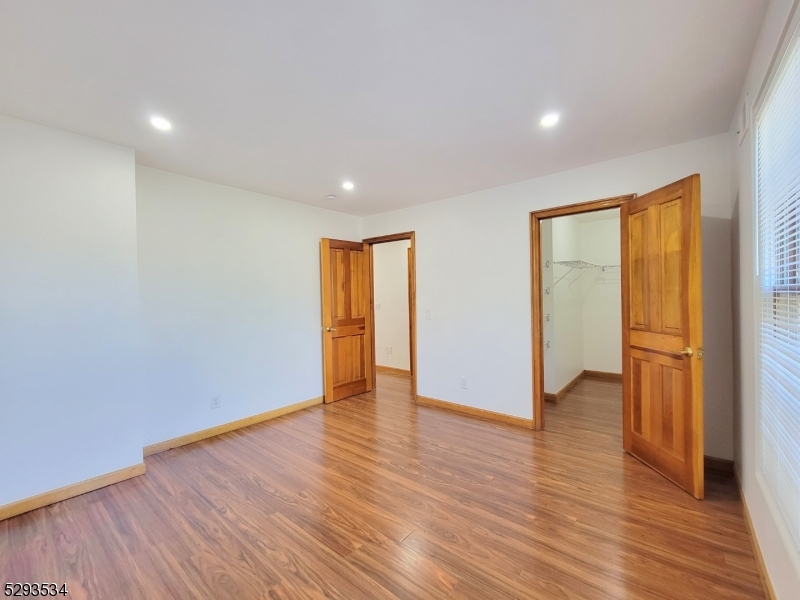85 Falls Bridge Drive Totowa NJ 07512