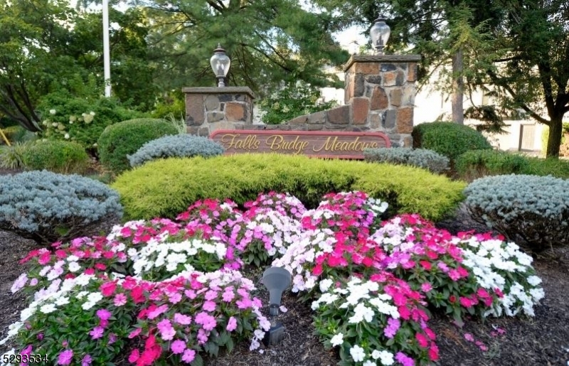 85 Falls Bridge Drive Totowa NJ 07512