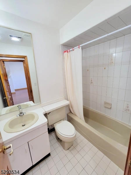 85 Falls Bridge Drive Totowa NJ 07512