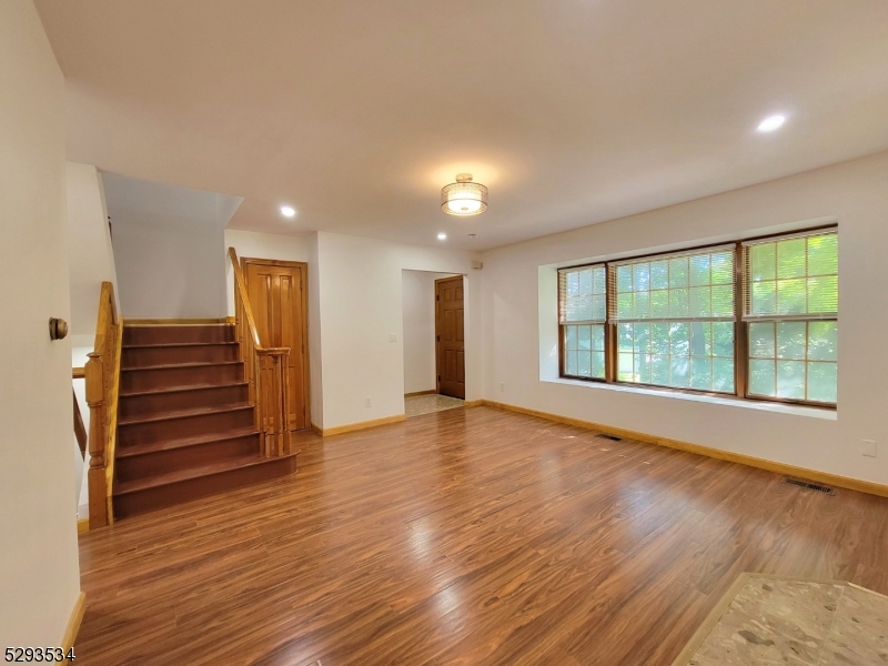 85 Falls Bridge Drive Totowa NJ 07512