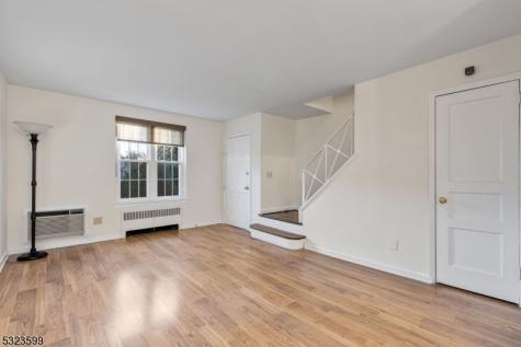 12 B Parkway Village Cranford NJ 07016