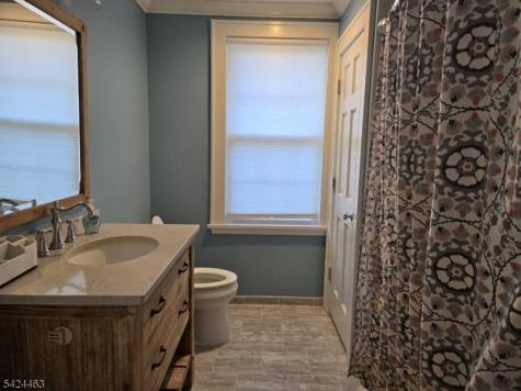 8 Spring Lane Stanhope NJ 07874