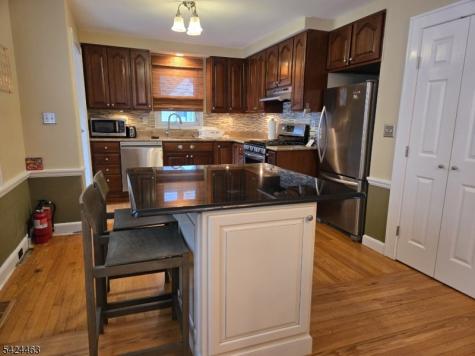 8 Spring Lane Stanhope NJ 07874