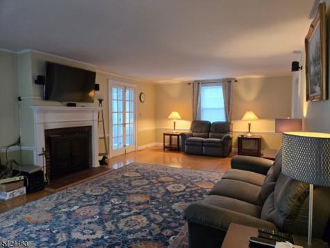 8 Spring Lane Stanhope NJ 07874