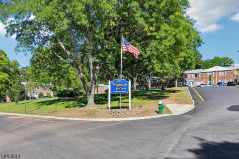 12 Wedgewood Drive Verona NJ 07044