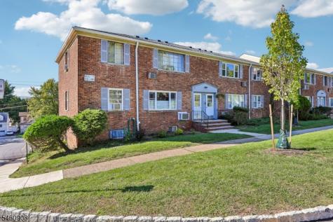 12 Wedgewood Drive Verona NJ 07044