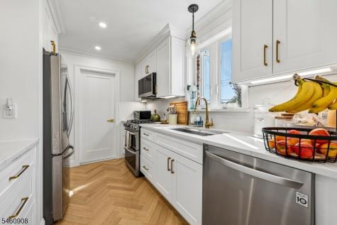 12 Wedgewood Drive Verona NJ 07044
