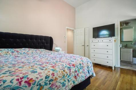 195 Chaucer Drive Berkeley Heights NJ 07922
