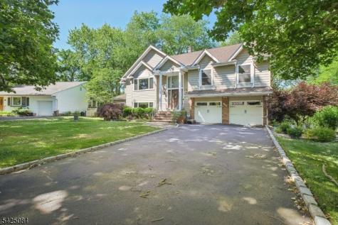 195 Chaucer Drive Berkeley Heights NJ 07922
