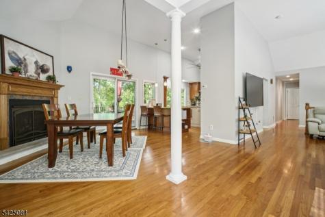 195 Chaucer Drive Berkeley Heights NJ 07922