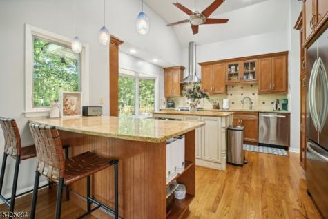 195 Chaucer Drive Berkeley Heights NJ 07922