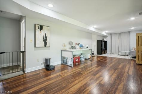 195 Chaucer Drive Berkeley Heights NJ 07922