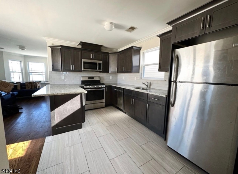 25 Amity Street Elizabeth NJ 07202