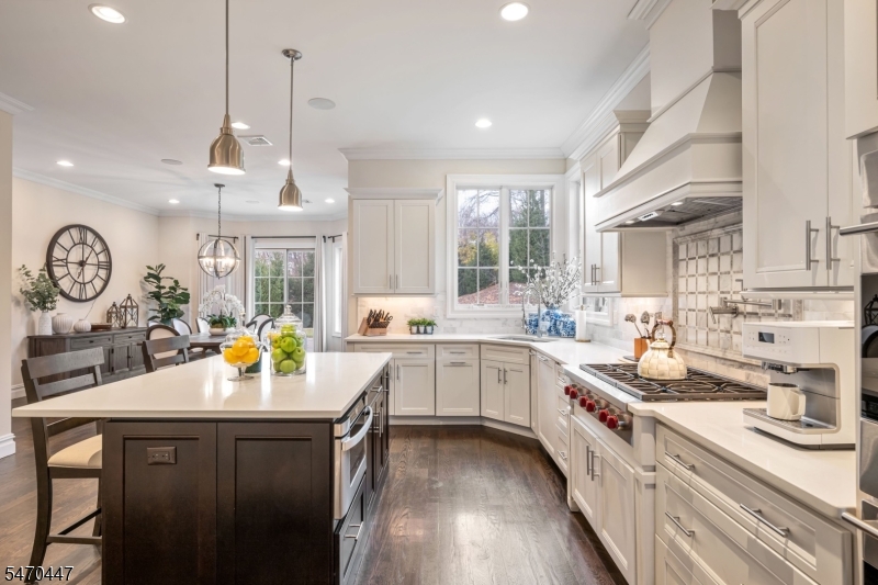 7 W Serafin Way Montville NJ 07082