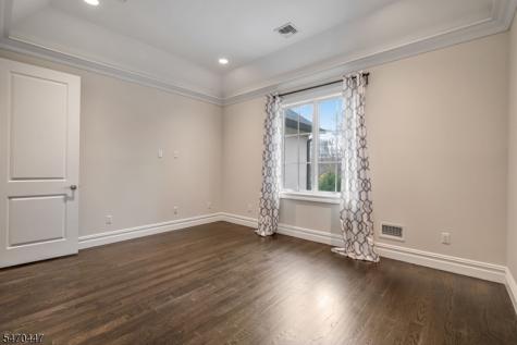 7 W Serafin Way Montville NJ 07082