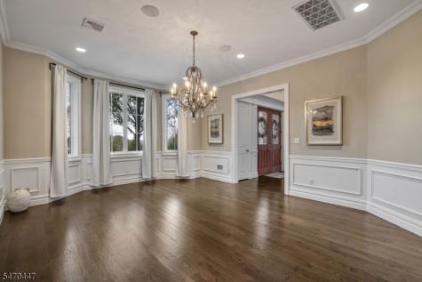 7 W Serafin Way Montville NJ 07082