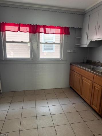 51 Ampere Parkway East Orange NJ 07017