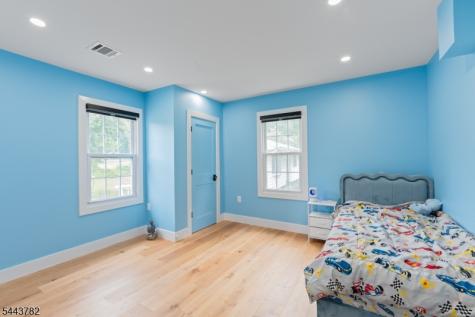 382 River Road Pohatcong NJ 08865