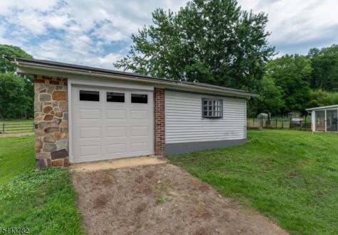 382 River Road Pohatcong NJ 08865
