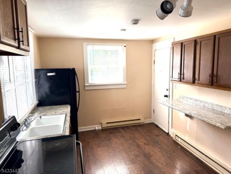 100 Main St - Front Apt 1 Newton NJ 07860