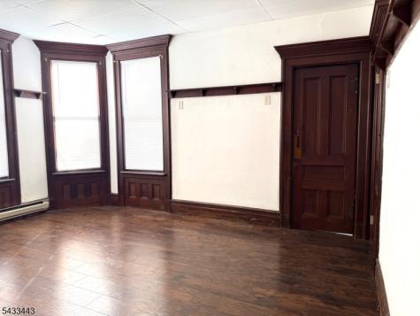 100 Main St - Front Apt 1 Newton NJ 07860