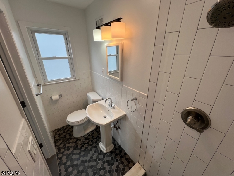1006 Gifford Court Union NJ 07083