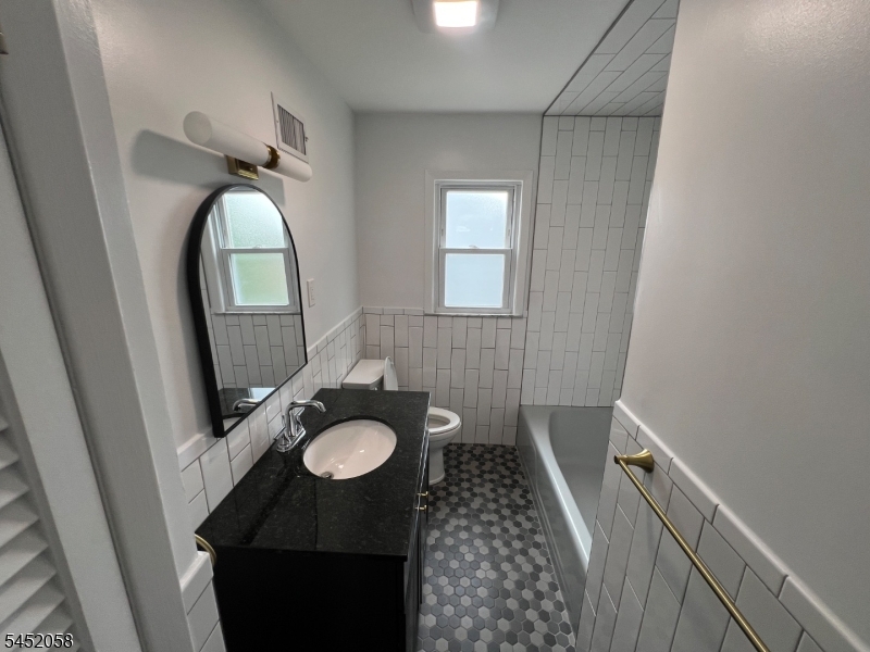 1006 Gifford Court Union NJ 07083