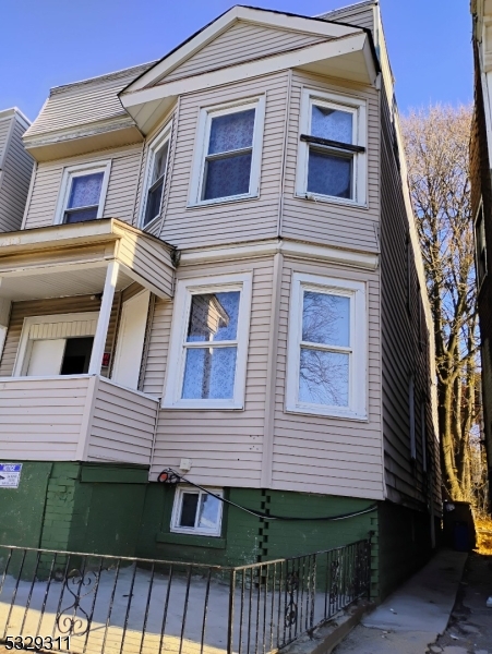 156 S 12th Street Newark NJ 07107
