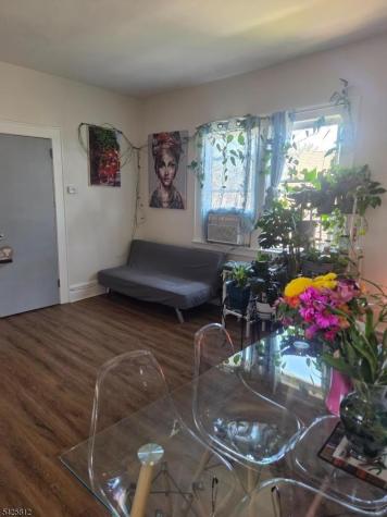 136 Hobson Street Newark NJ 07112