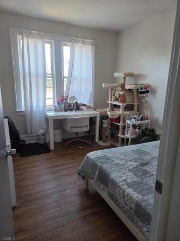 136 Hobson Street Newark NJ 07112