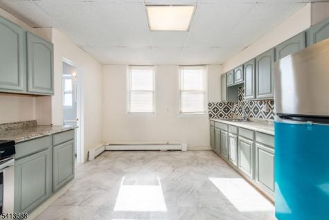 226 Franklin Avenue Nutley NJ 07110