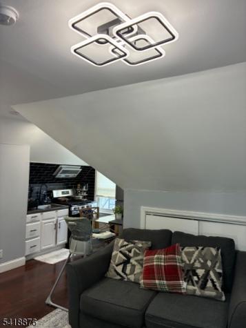 925 South Street Elizabeth NJ 07202
