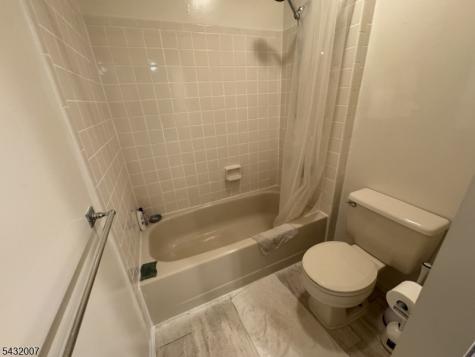 35 Almond Drive Franklin NJ 08873