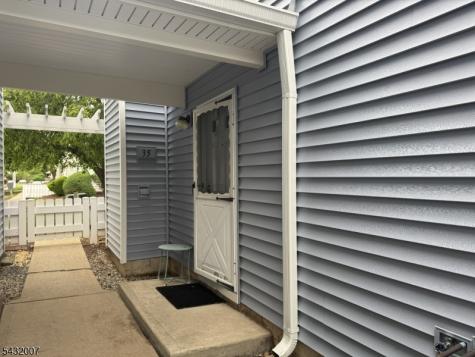 35 Almond Drive Franklin NJ 08873