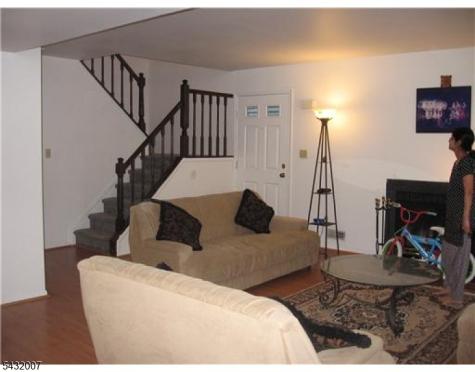 35 Almond Drive Franklin NJ 08873
