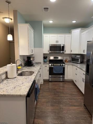43 Elston Court Wanaque NJ 07420
